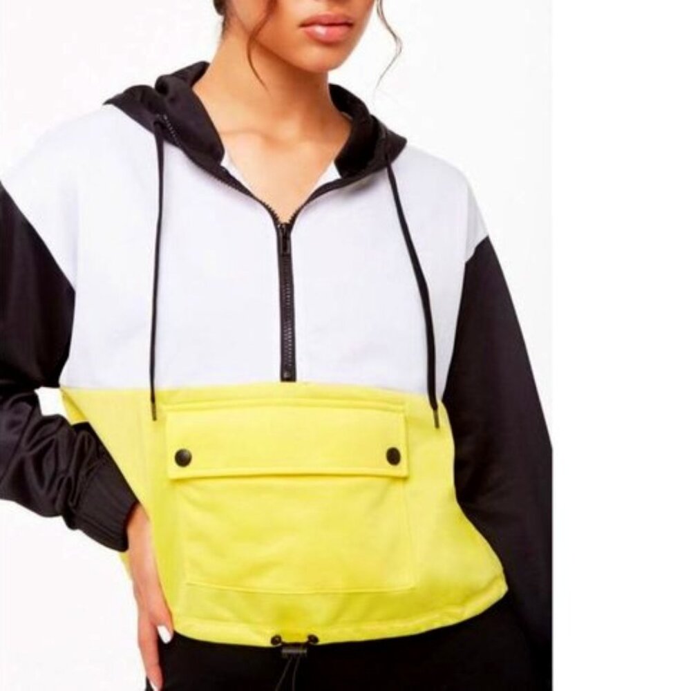 💥EFFORTLESSLY COOL💥Colorblock Cropped Hooded Sweatshirt with Pouch Detail